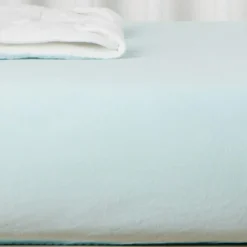 Kadolis Drap housse en coton bio Bleu céladon (60 x 120 cm)