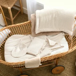 BB & Co Gigoteuse ouatinée en gaze de coton beige rayé galet (0-6 mois)