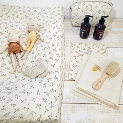 Babyshower Housse de matelas à langer Olive Bloom (72 x 45 cm)