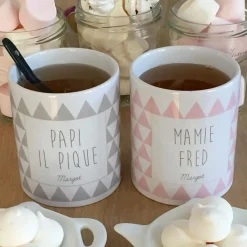 Les Griottes Mug triangles gris (personnalisable)