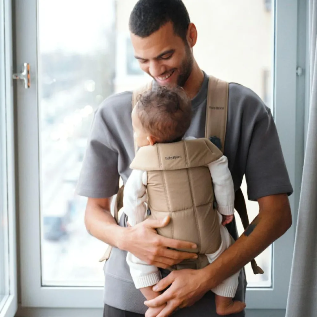 BabyBjörn Porte-bébé Mini Tissé beige