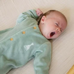 Trois Kilos Sept Pyjama en velours olive Sophie la girafe (3 mois)